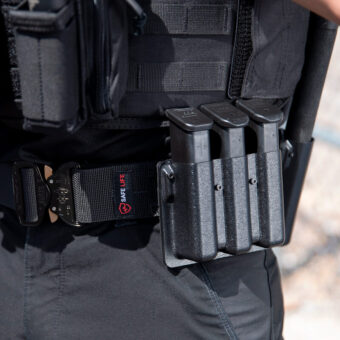 Triple_Mag_Pouch_B_With_Mag
